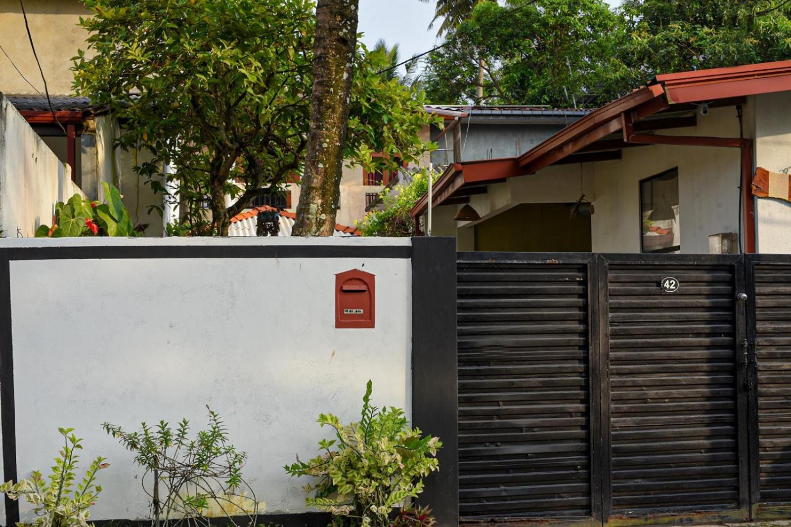 4Ty Two Homestay Galle Zewnętrze zdjęcie